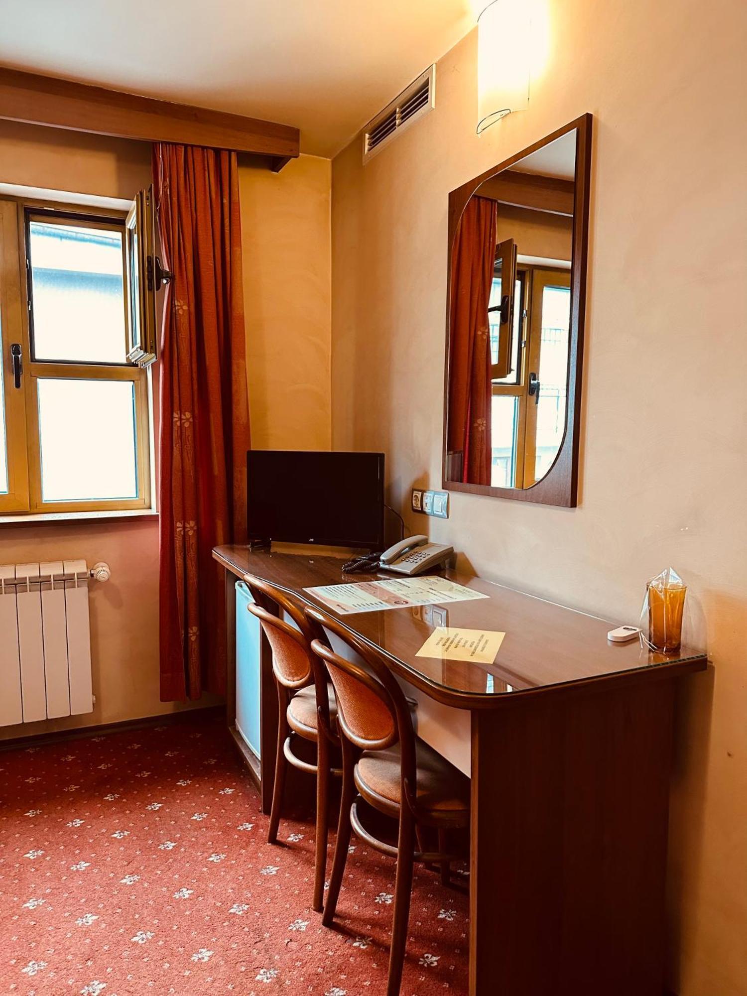 Hotel Rai Sofia Buitenkant foto